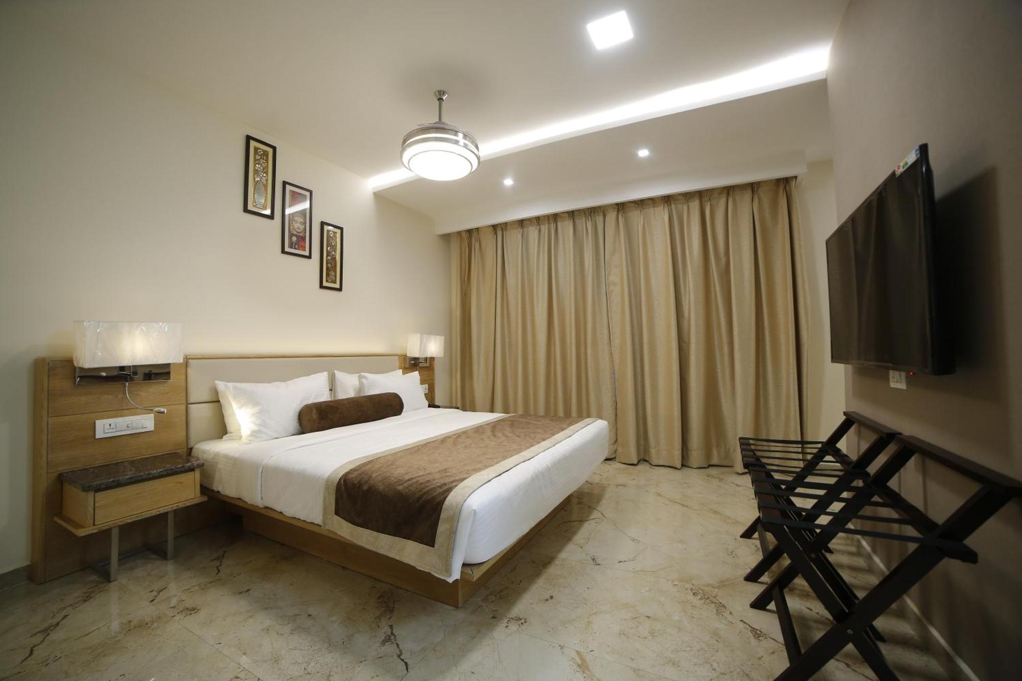 Hotel Annapurna De Royal Guntūr Zewnętrze zdjęcie