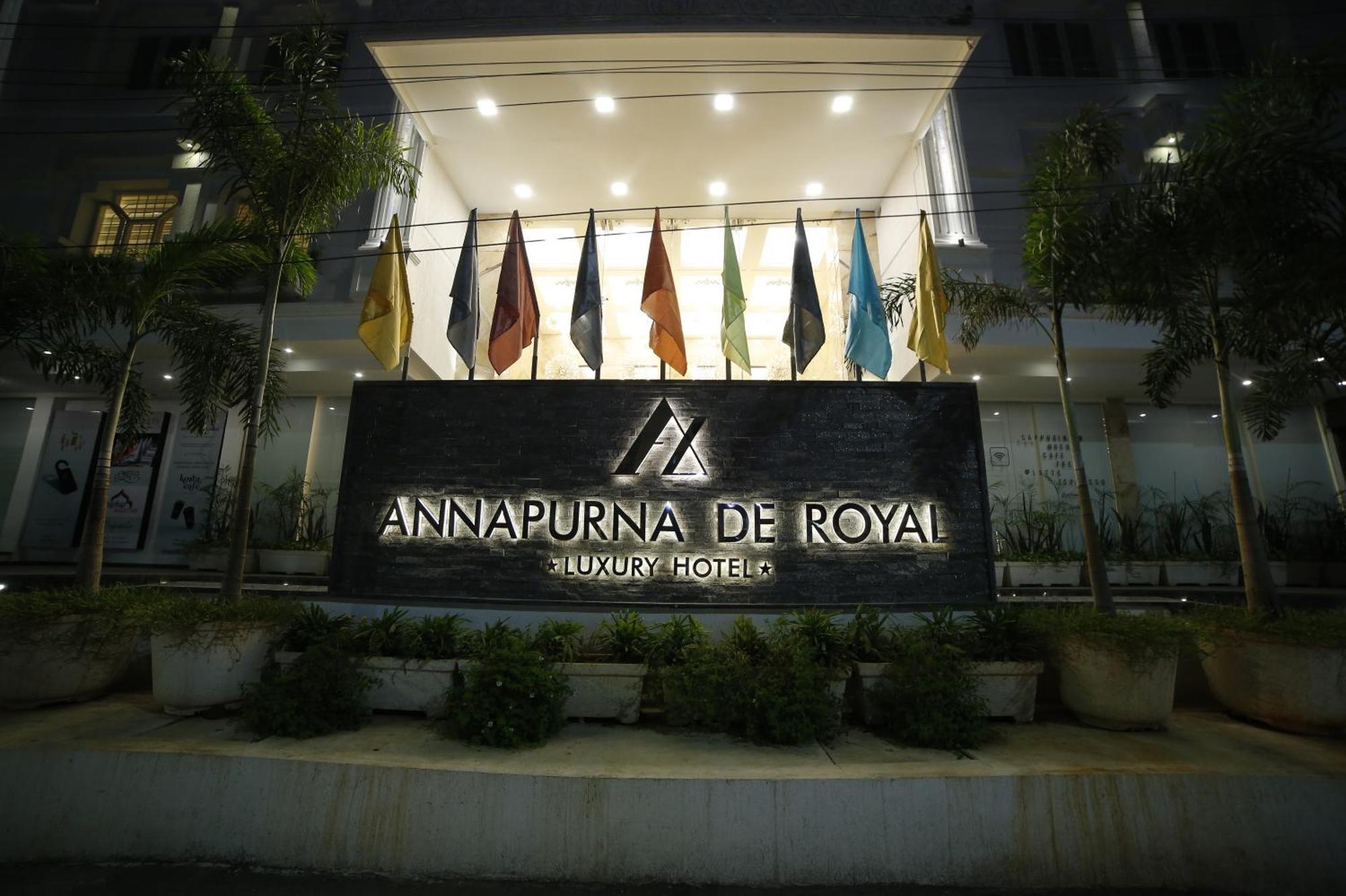Hotel Annapurna De Royal Guntūr Zewnętrze zdjęcie